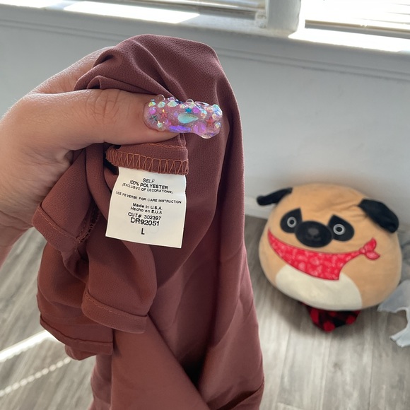 Dress - Picture 8 of 9